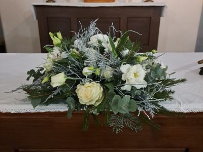 Rozsvícení vánočního stromu s OV Novoveská – Kostel Povýšení sv. Kříže