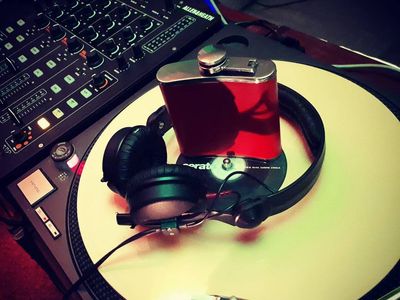 AFTERPARTY PO TATÁČÍCH: DJ DAROOT – STAGE klub