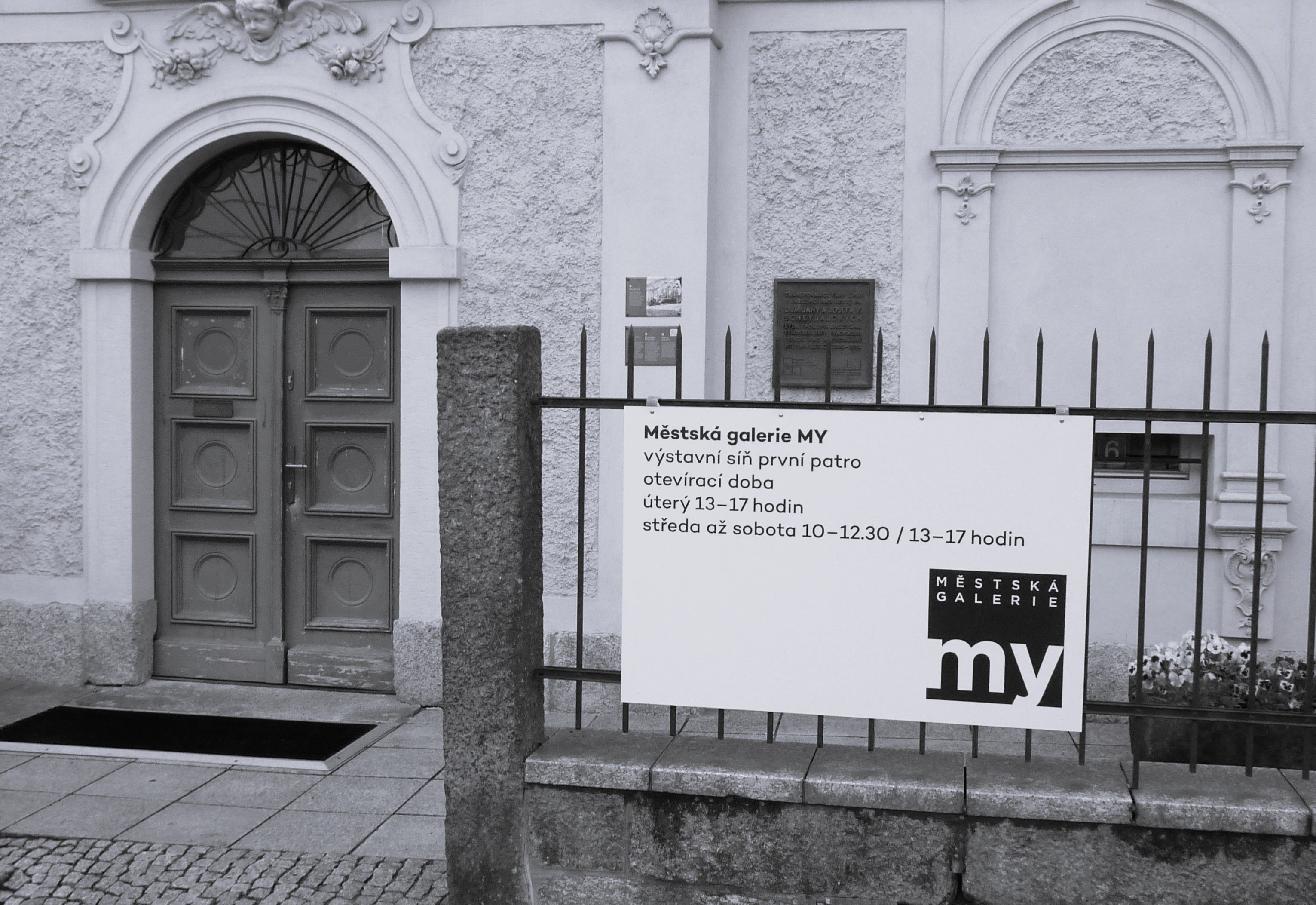 Open gallery