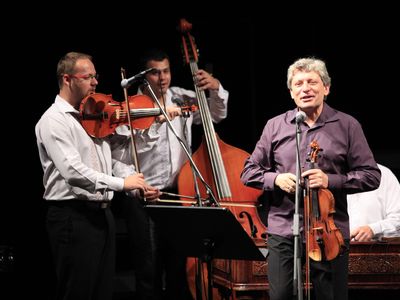 Jiří Pavlica & Hradišťan a Iuventus, gaude! – Eurocentre