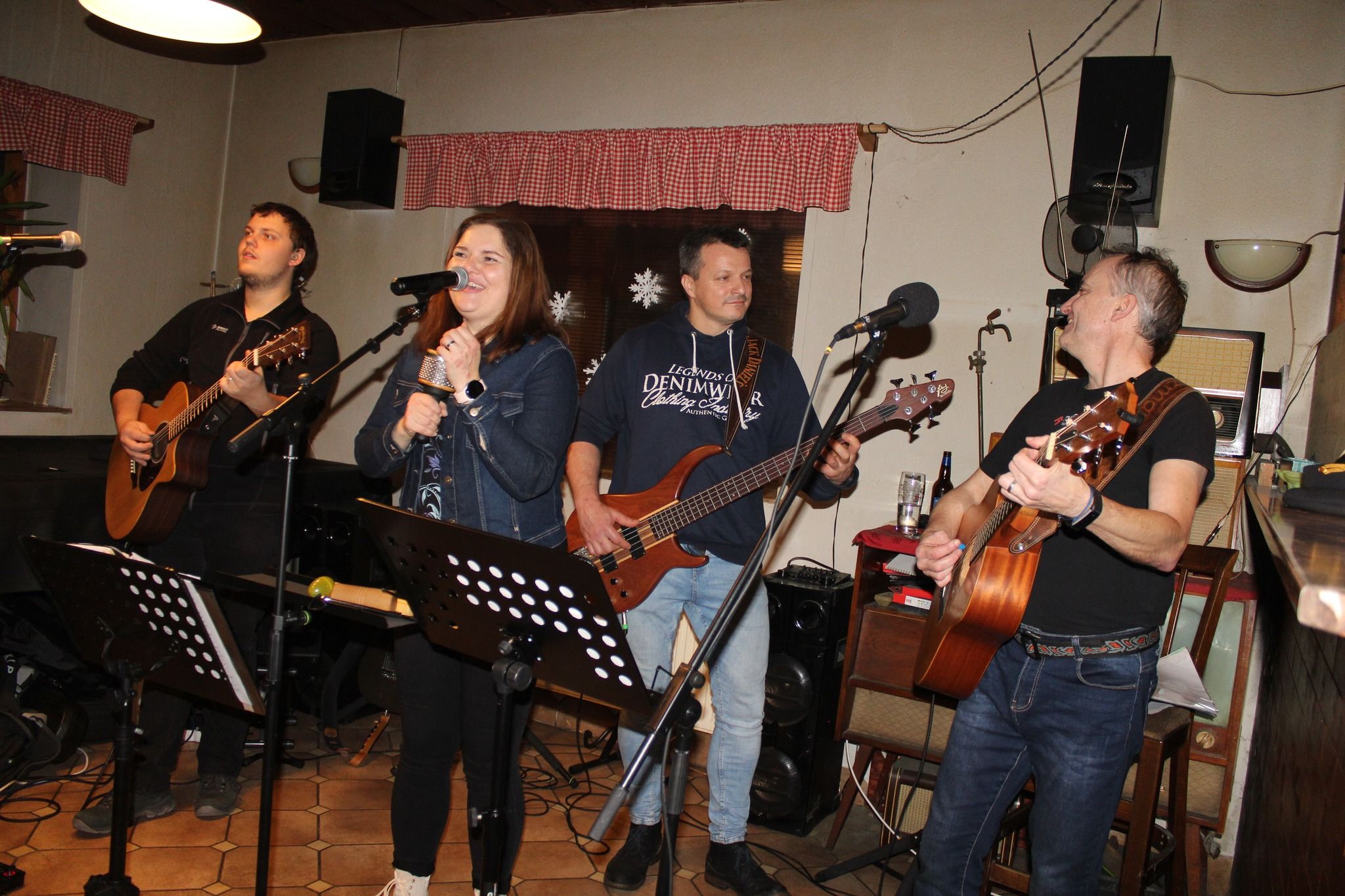 Den otců kapela Avízo