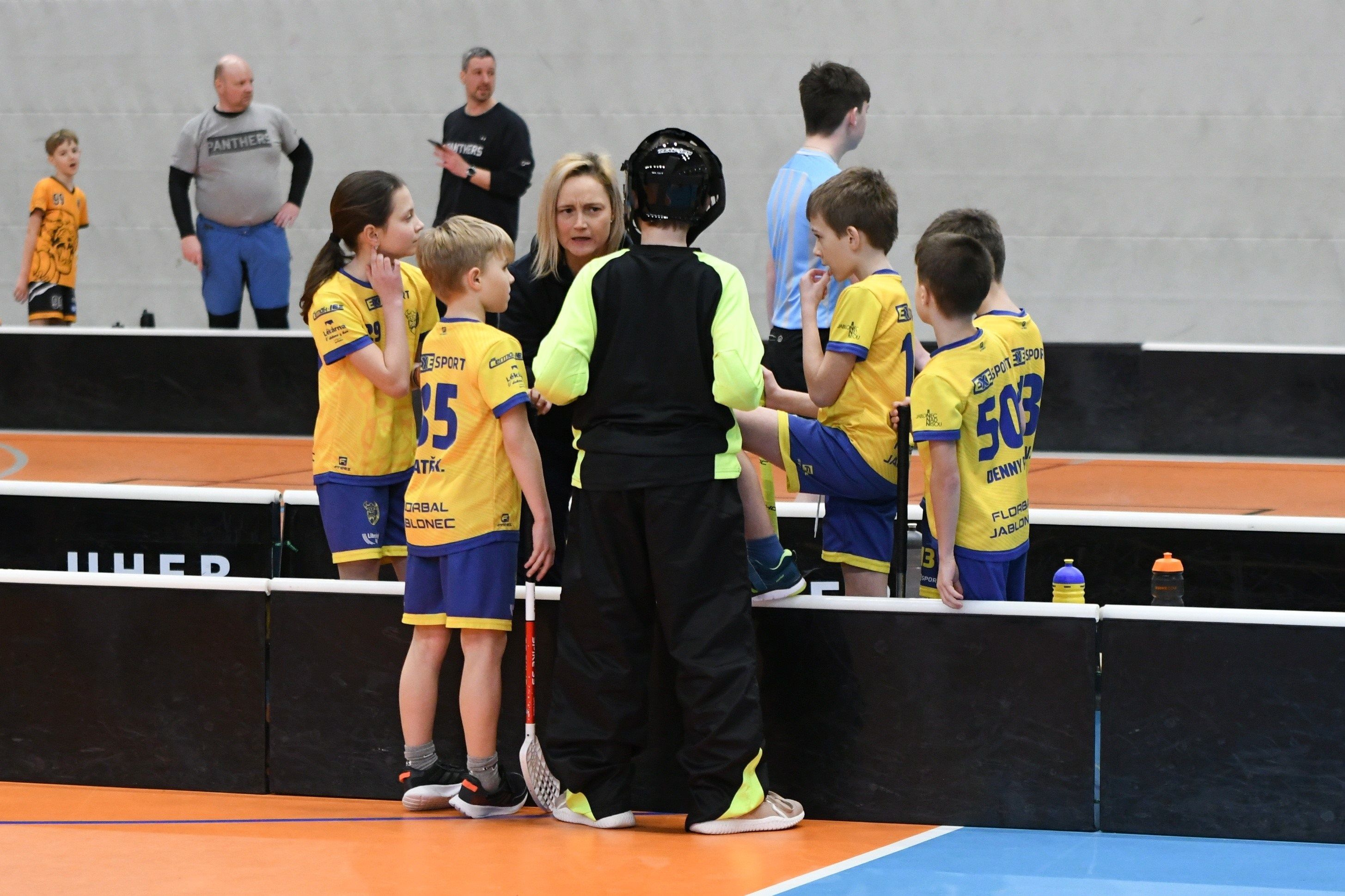 Florbalový turnaj - liga Elévů