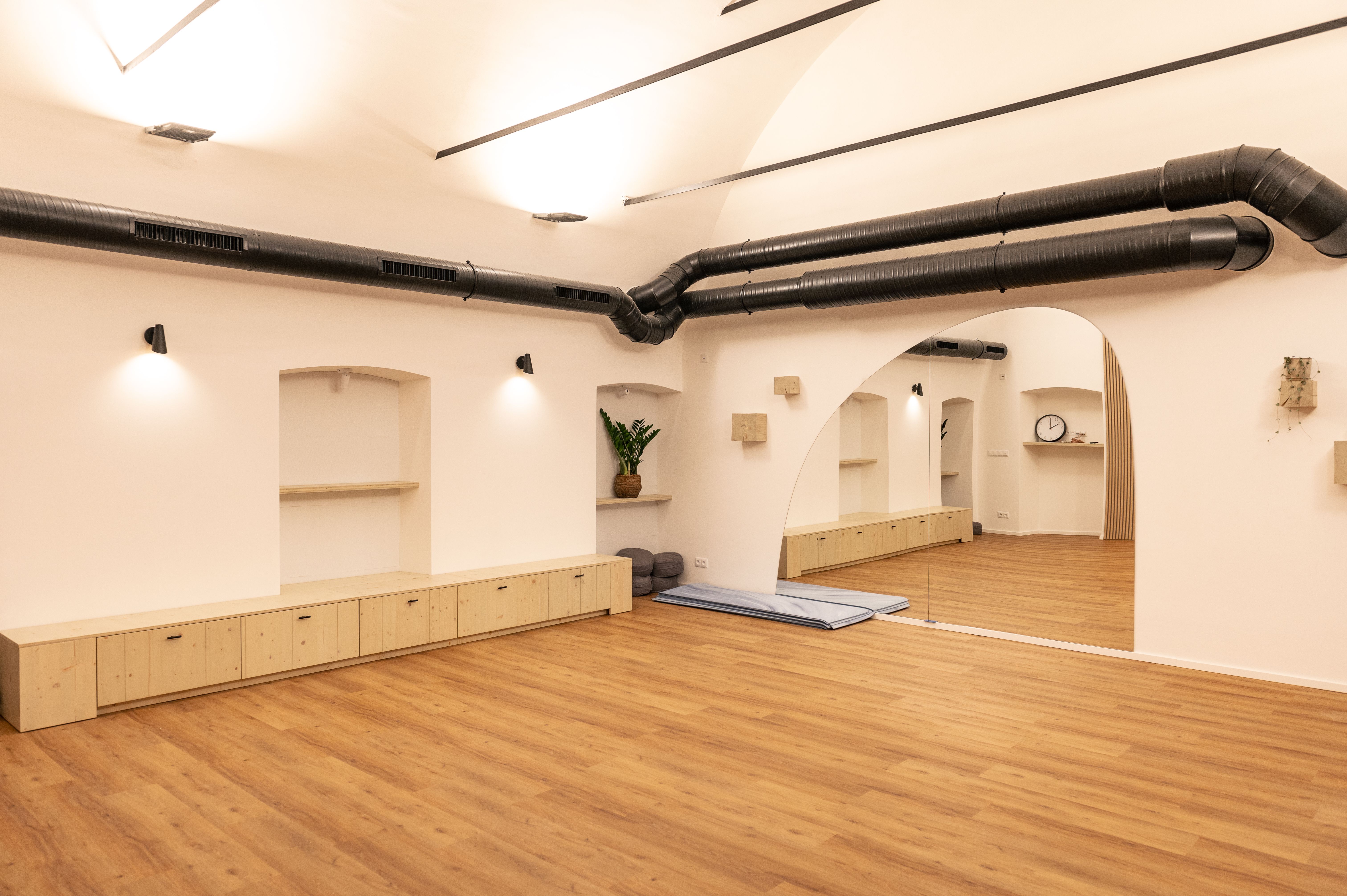 Open gallery