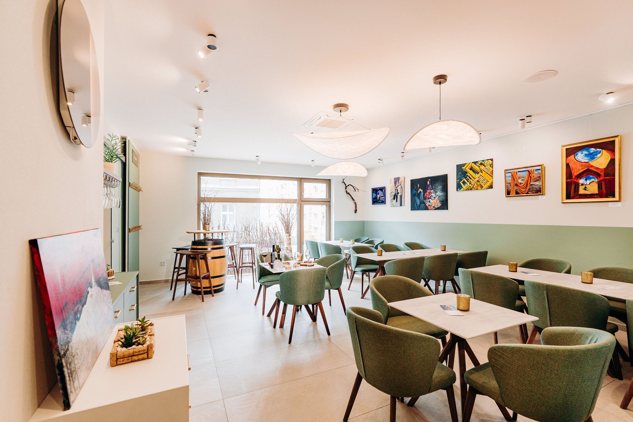 Výstava obrazů s názvem "Zde domov můj"