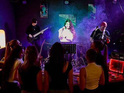 Mukli + Sound Breakers – Létající Pivo s.r.o.