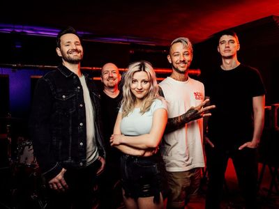 SKYLINE – STAGE klub