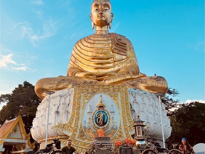 A TITANIC JOURNEY THROUGH THAILAND: FROM THE CAPITAL TO THE WAVES – Municipal Library