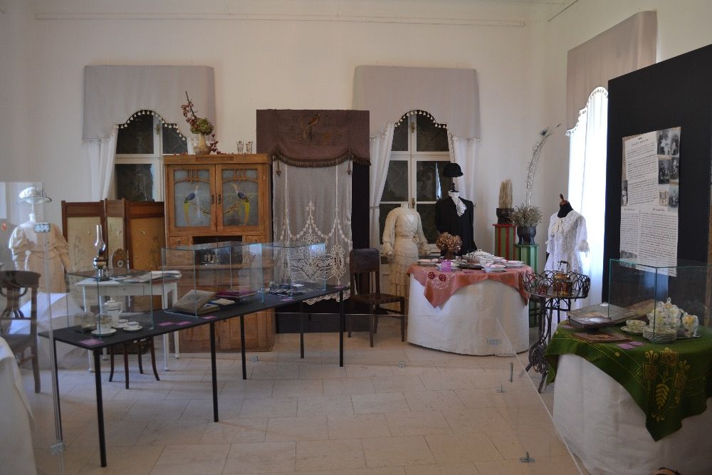 Vernisáž: Šťastný život v secesi