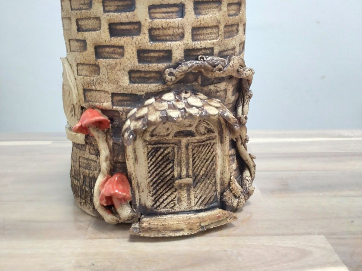 Warsztat ceramiczny – doniczka