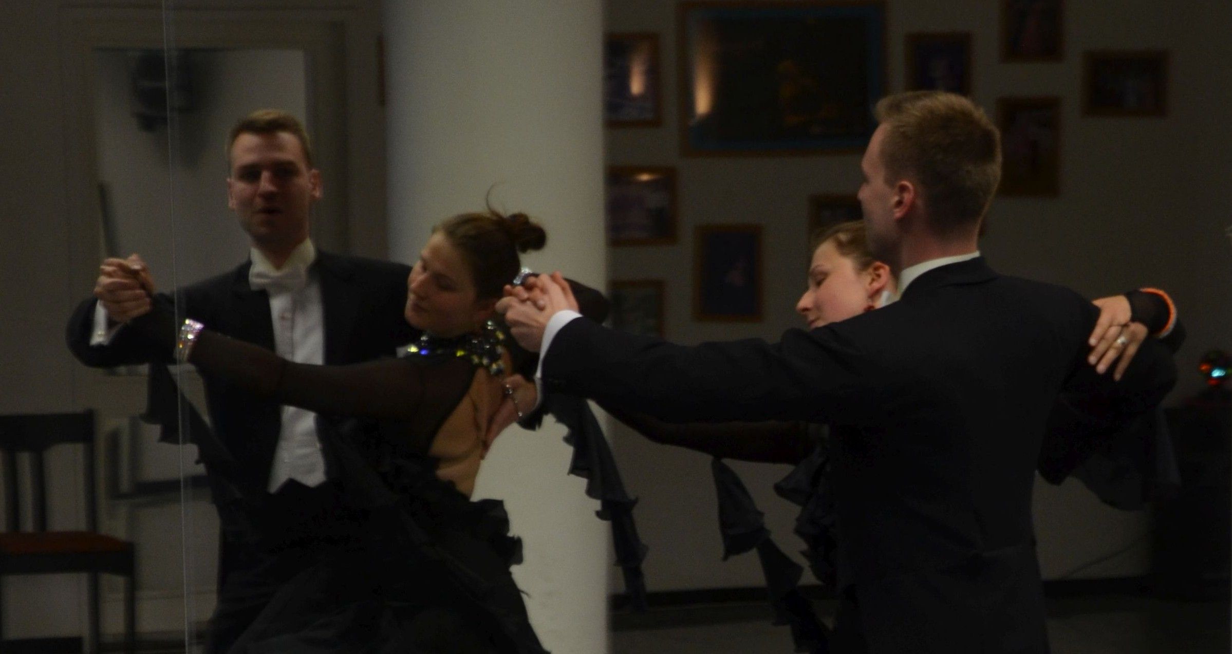 Předvánoční tančírna