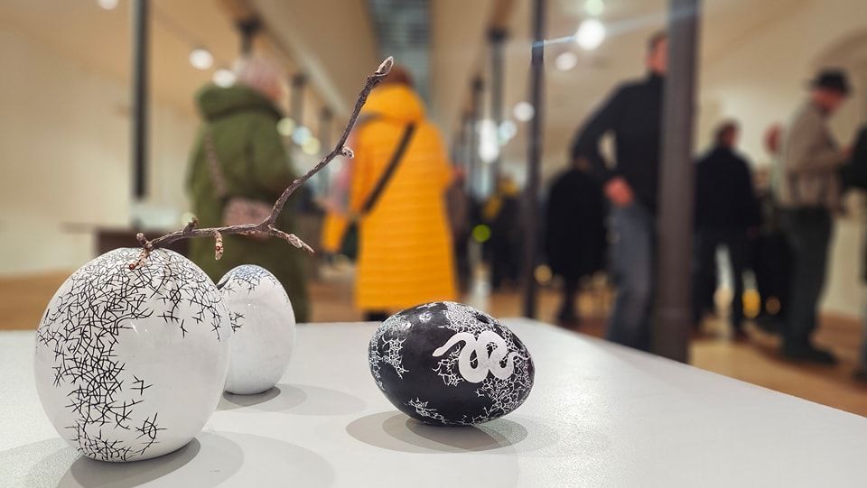 Open gallery