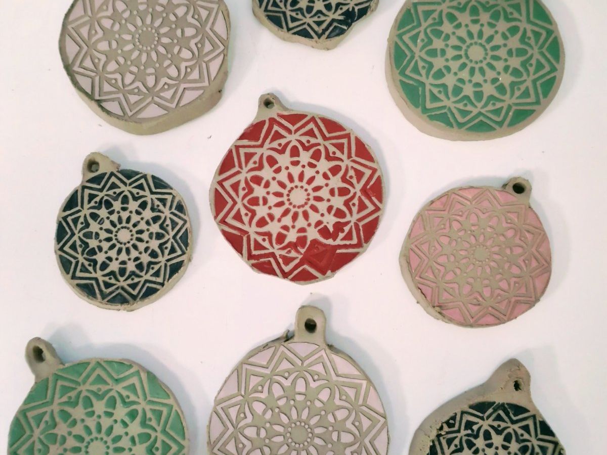 Ceramics workshop – Christmas decorations – free creation
