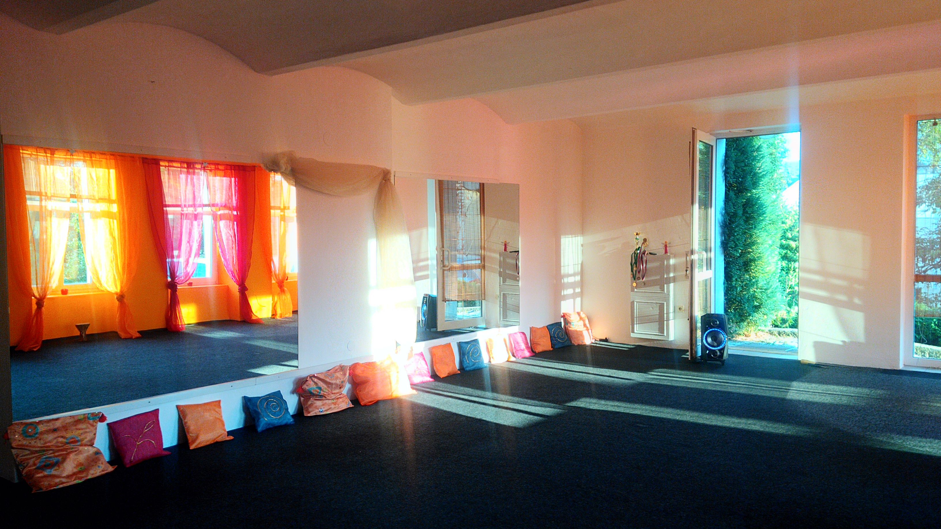 Open gallery