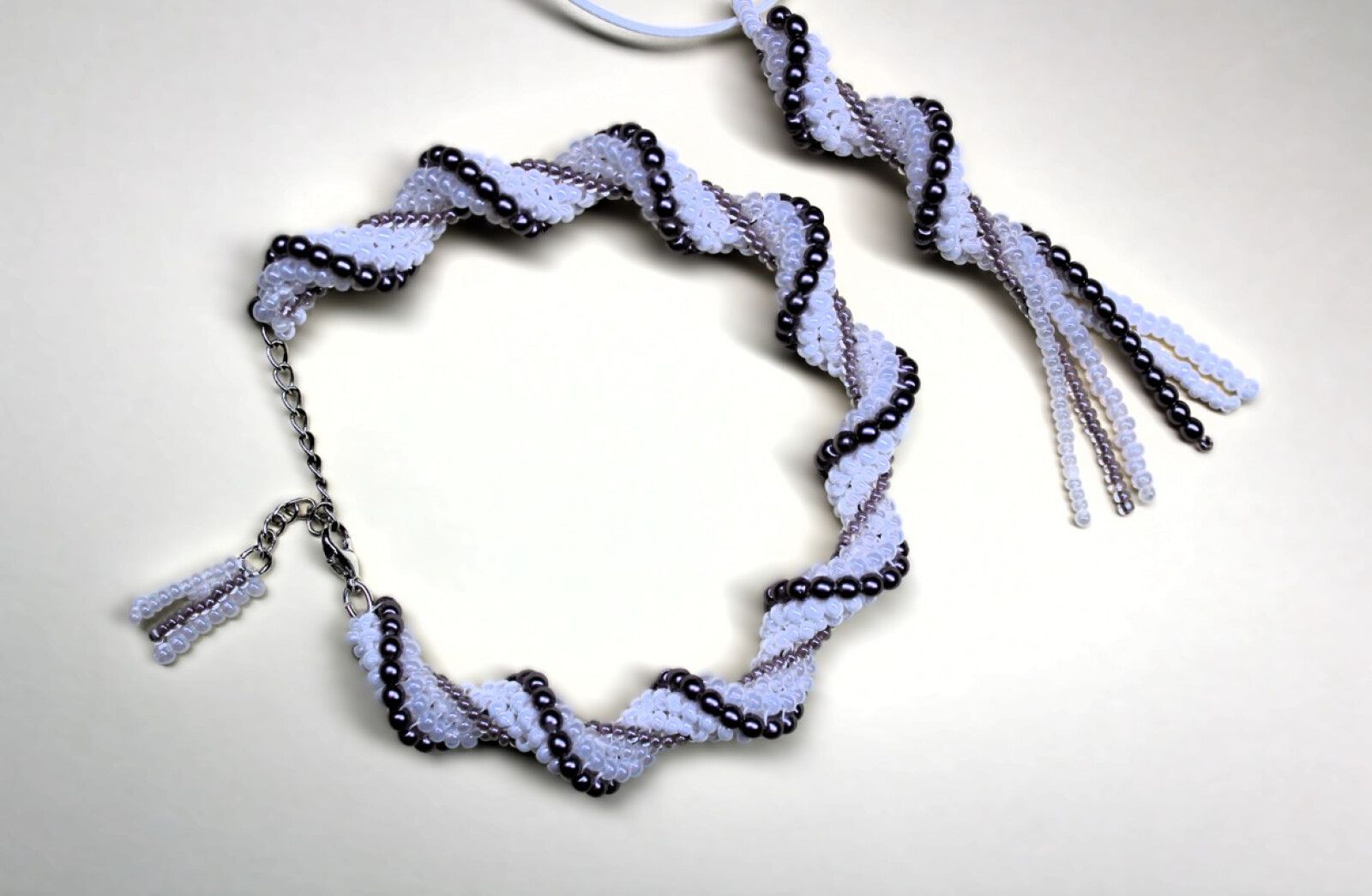 Jewellery-making course for adults
