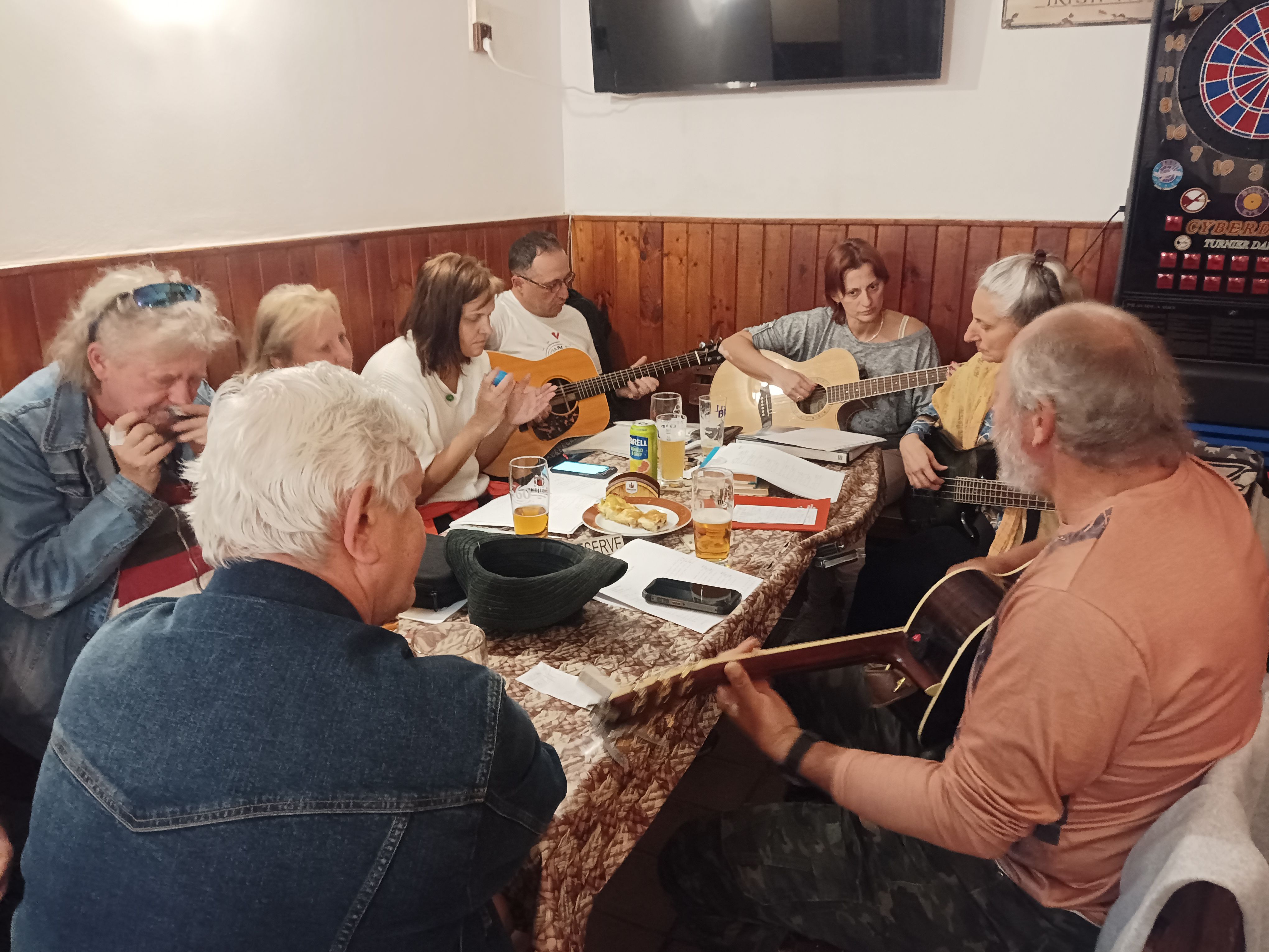 Country and folk evening