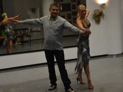 Dance for adults on Tuesdays – Topdance dance school