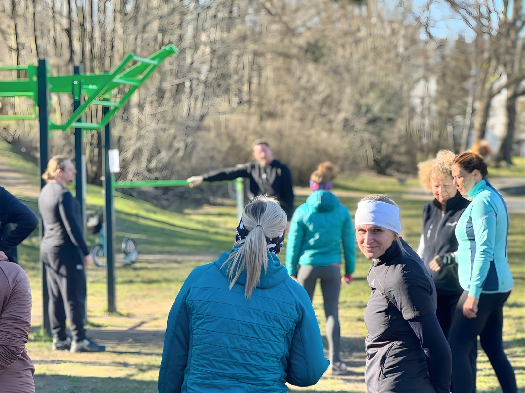 Skupinová lekce kalisteniky - Novoveská