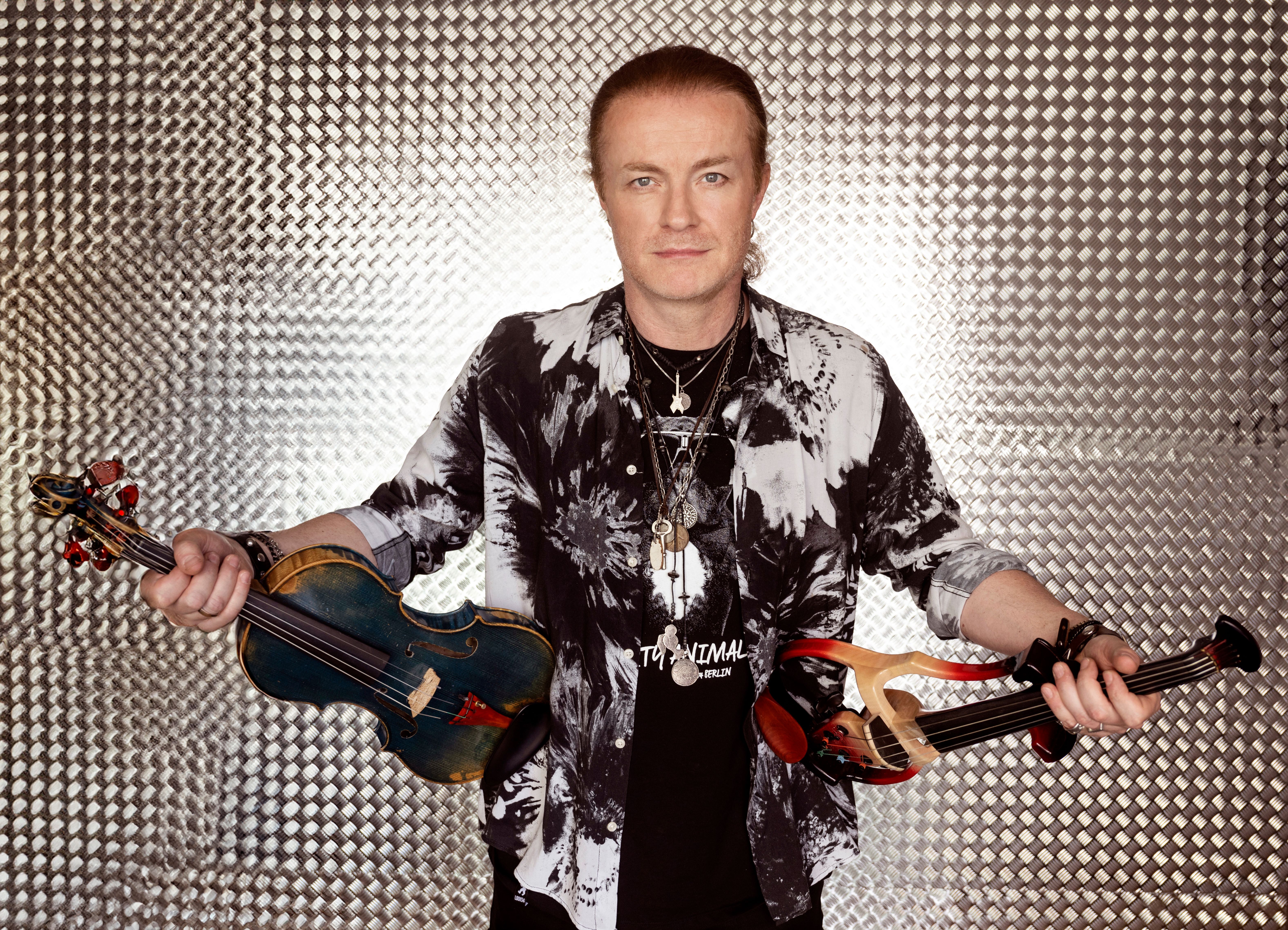 PAVEL ŠPORCL - REBEL WITH THE BLUE VIOLIN