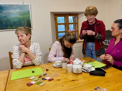 Bead workshop with Lída Dutá – House of Czech-German Understanding, meeting centr